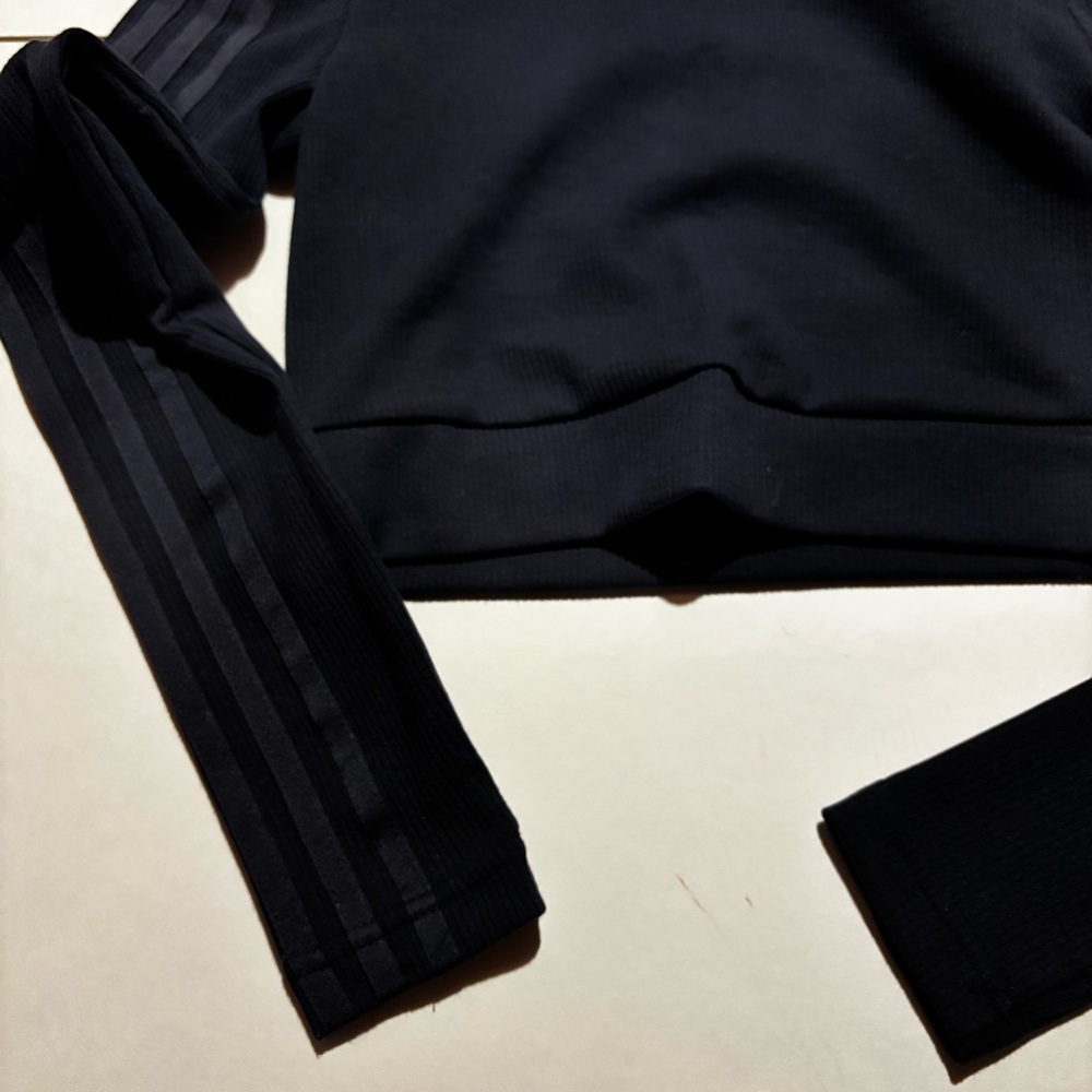 adidas long sleeve 3-stripes retro luxury mock neck navy stripes cropped top - Picture 3 of 4